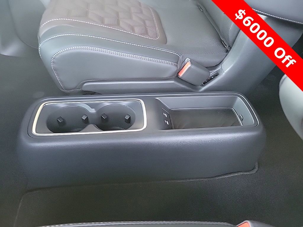 New 2025 Nissan Armada Platinum image 38