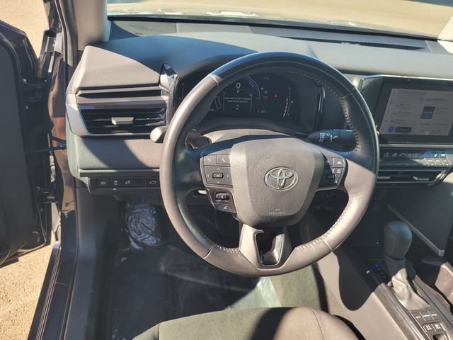 Used 2025 Toyota Camry LE w/ Convenience Package AWD/4WD image 30