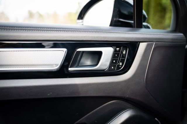 Used 2021 Porsche Cayenne GTS image 48