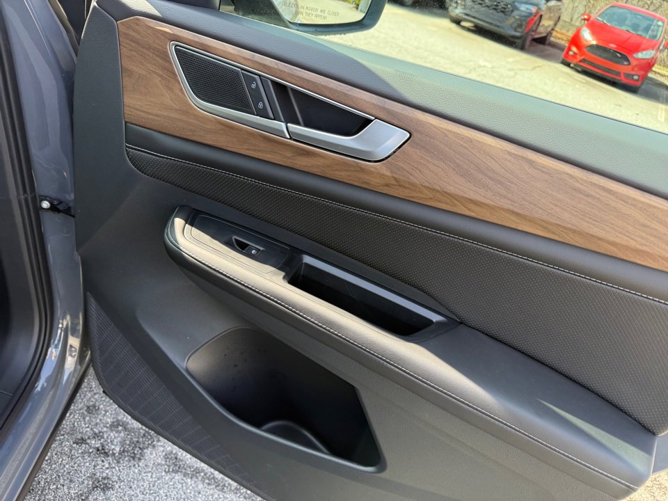 New 2026 Volkswagen Atlas SE image 31