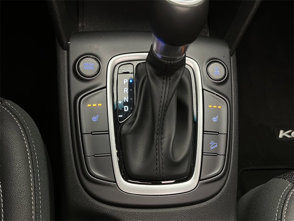 Used 2018 Hyundai Kona Limited image 27