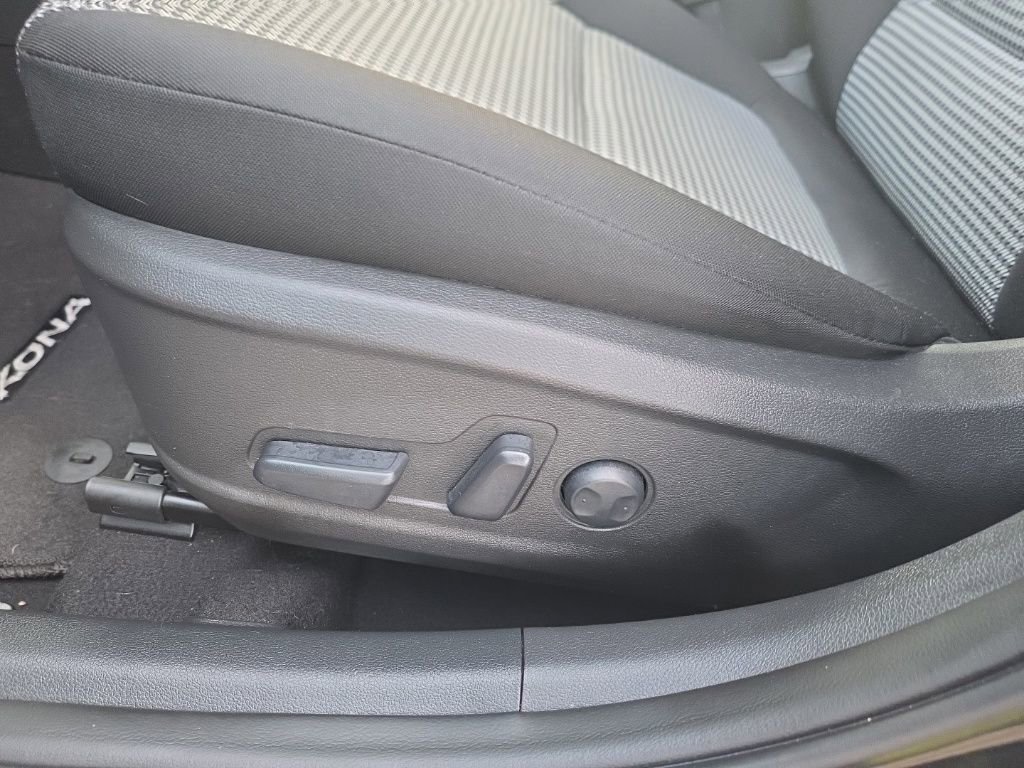 Used 2021 Hyundai Kona Night w/ Cargo Package image 12