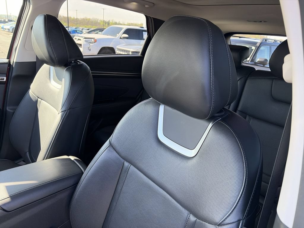 Used 2023 Hyundai Tucson Limited AWD/4WD image 13