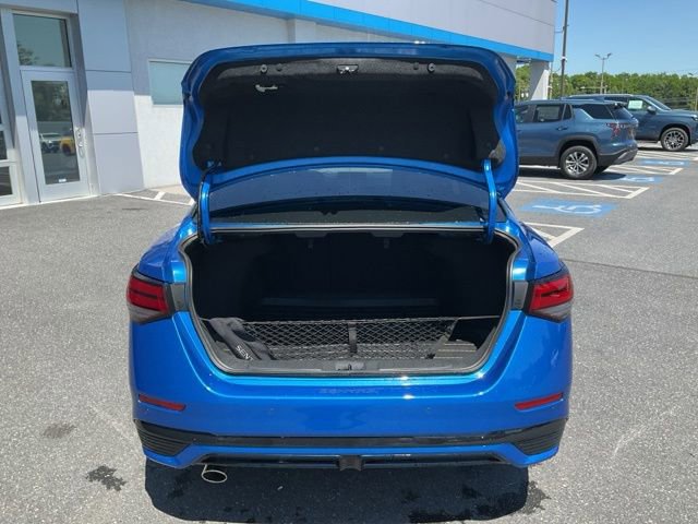 Used 2025 Nissan Sentra SR w/ Midnight Edition FWD image 18