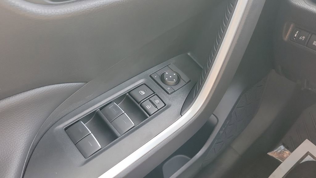 Certified 2025 Toyota RAV4 XLE w/ Convenience Package image 22
