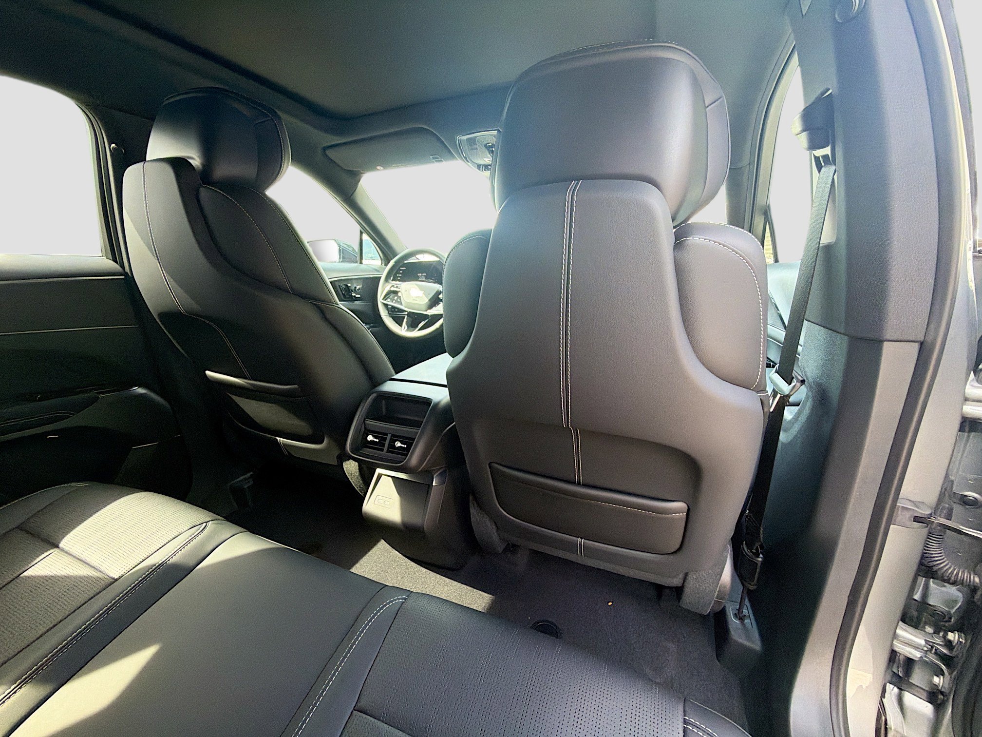 Used 2024 Cadillac Lyriq Luxury image 30