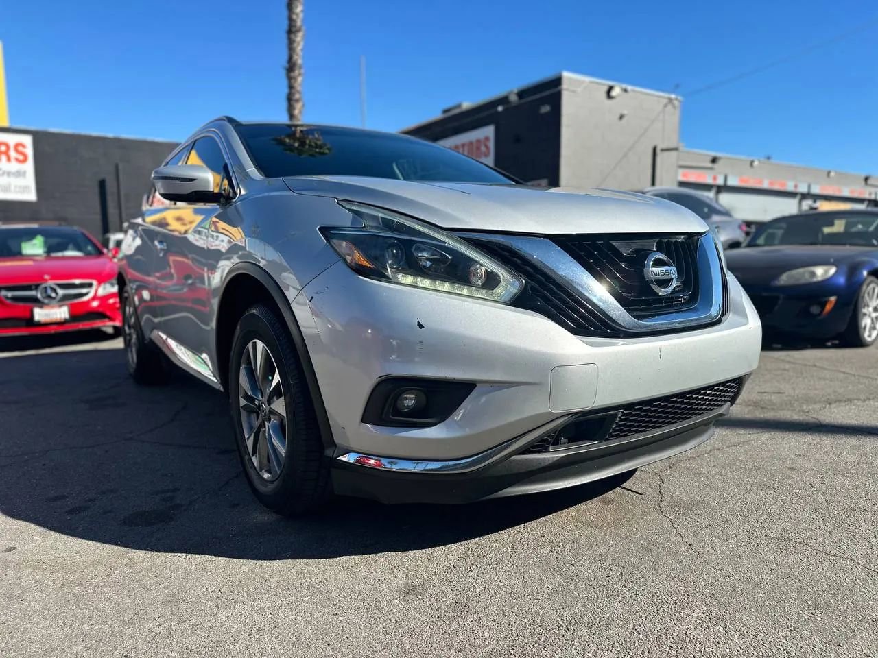 Used 2018 Nissan Murano SV image 3