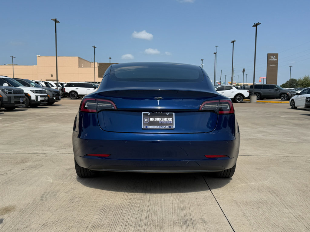 Used 2020 Tesla Model 3 Standard Range RWD image 6