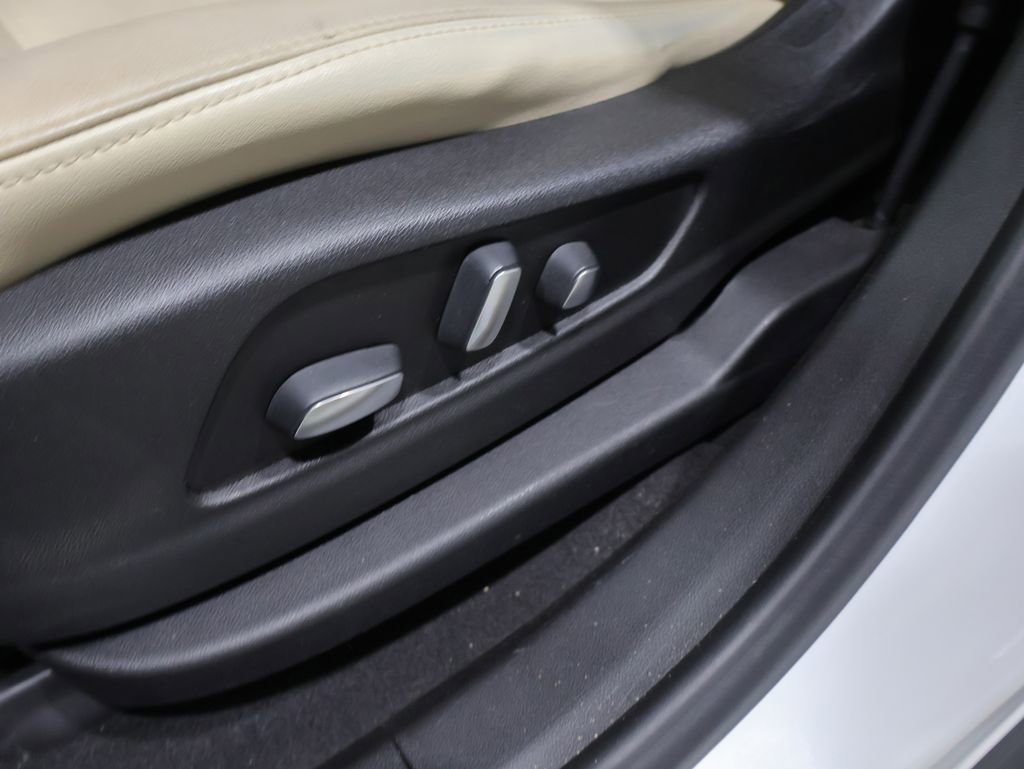 Used 2019 Cadillac XT5 Luxury image 23