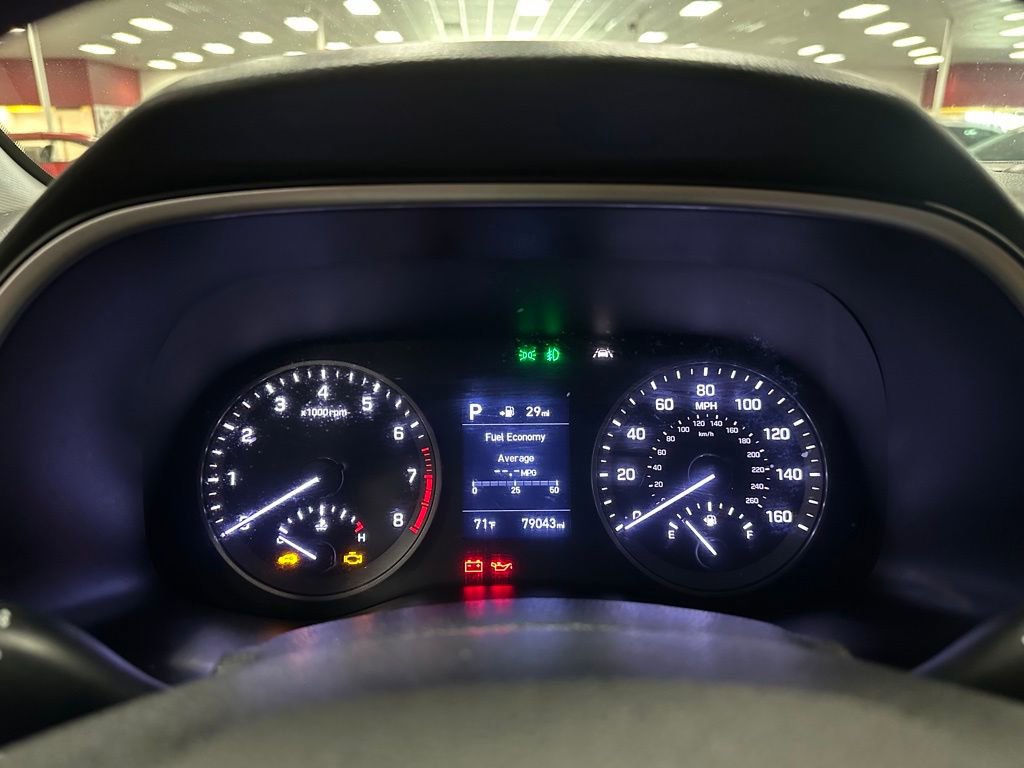 Used 2019 Hyundai Tucson Sport image 18