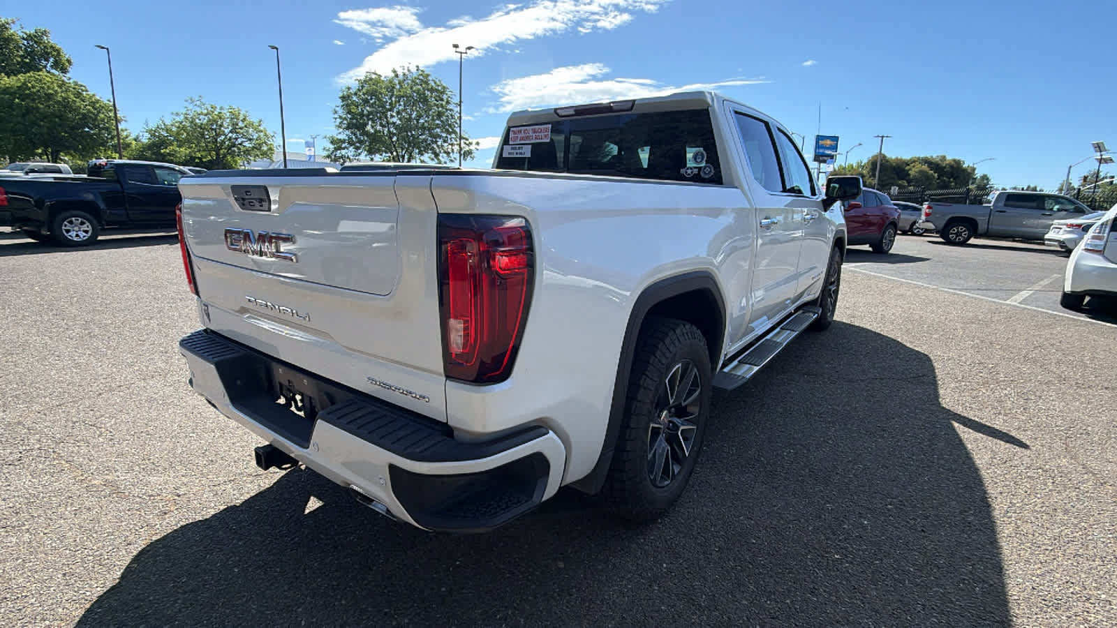 Used 2021 GMC Sierra 1500 Denali w/ Driver Alert Package II AWD/4WD image 5