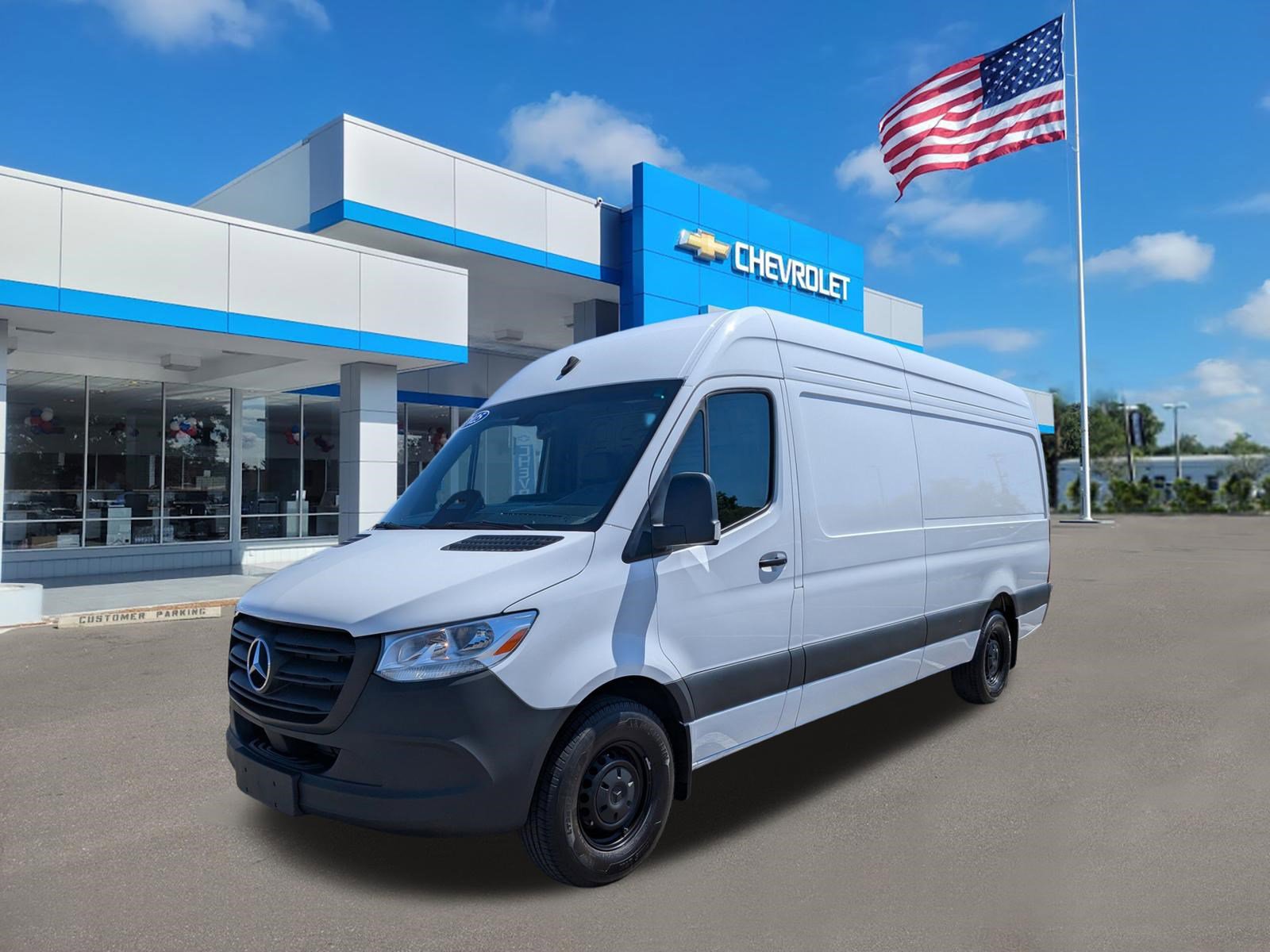 Used 2025 Mercedes-Benz Sprinter 2500 image 8