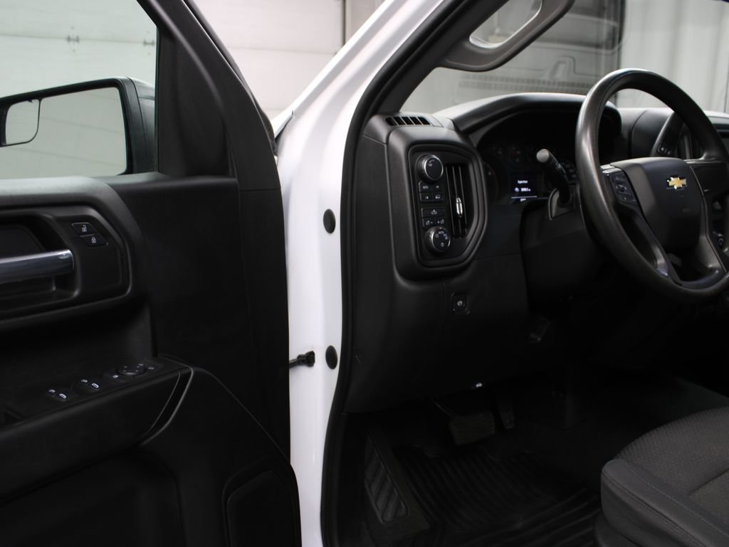 Used 2021 Chevrolet Silverado 1500 Custom AWD/4WD image 43