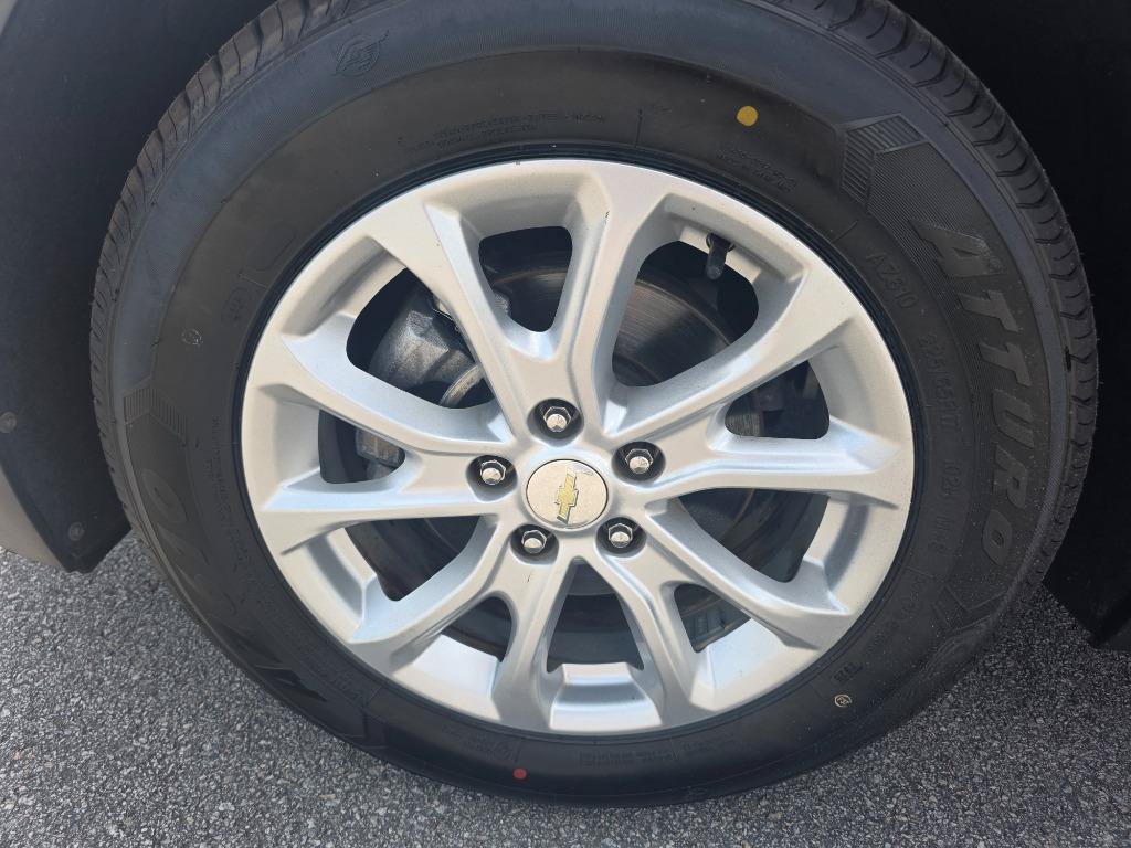 Used 2019 Chevrolet Equinox LT w/ LPO, Floor Liner Package FWD image 19