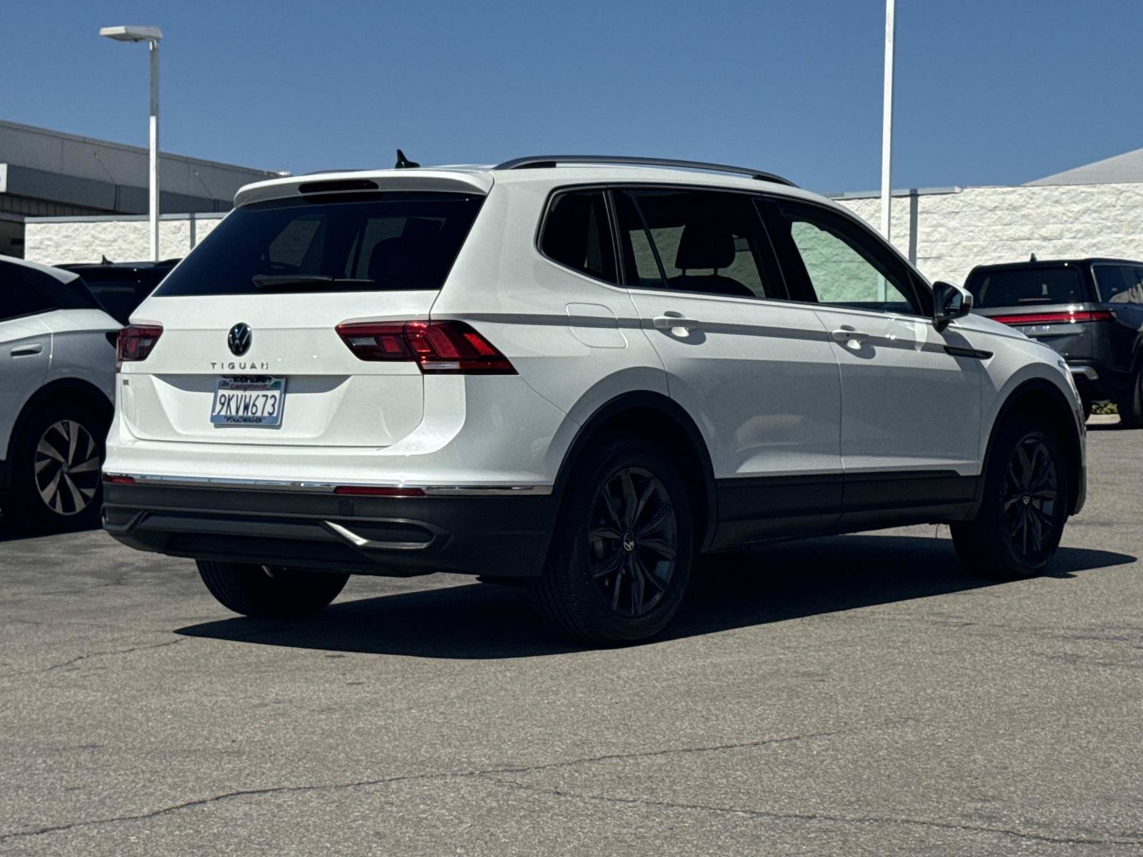 Certified 2023 Volkswagen Tiguan SE FWD image 5
