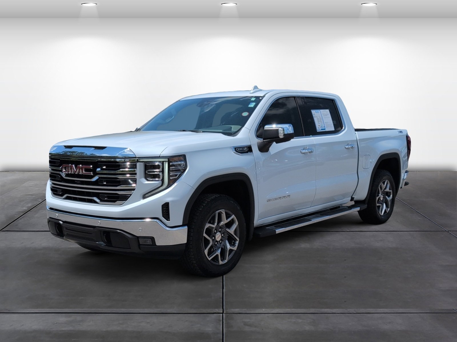 Used 2026 GMC Sierra 1500 SLT w/ SLT Premium Plus Package AWD/4WD image 4