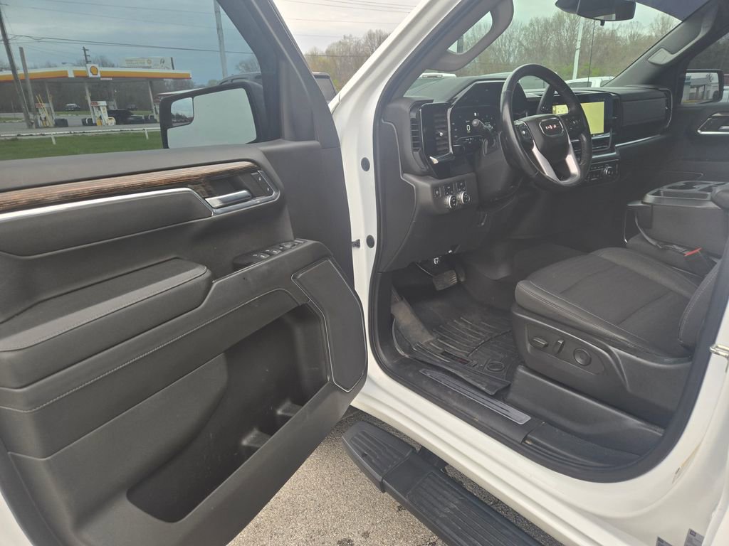 Used 2022 GMC Sierra 1500 Elevation image 5