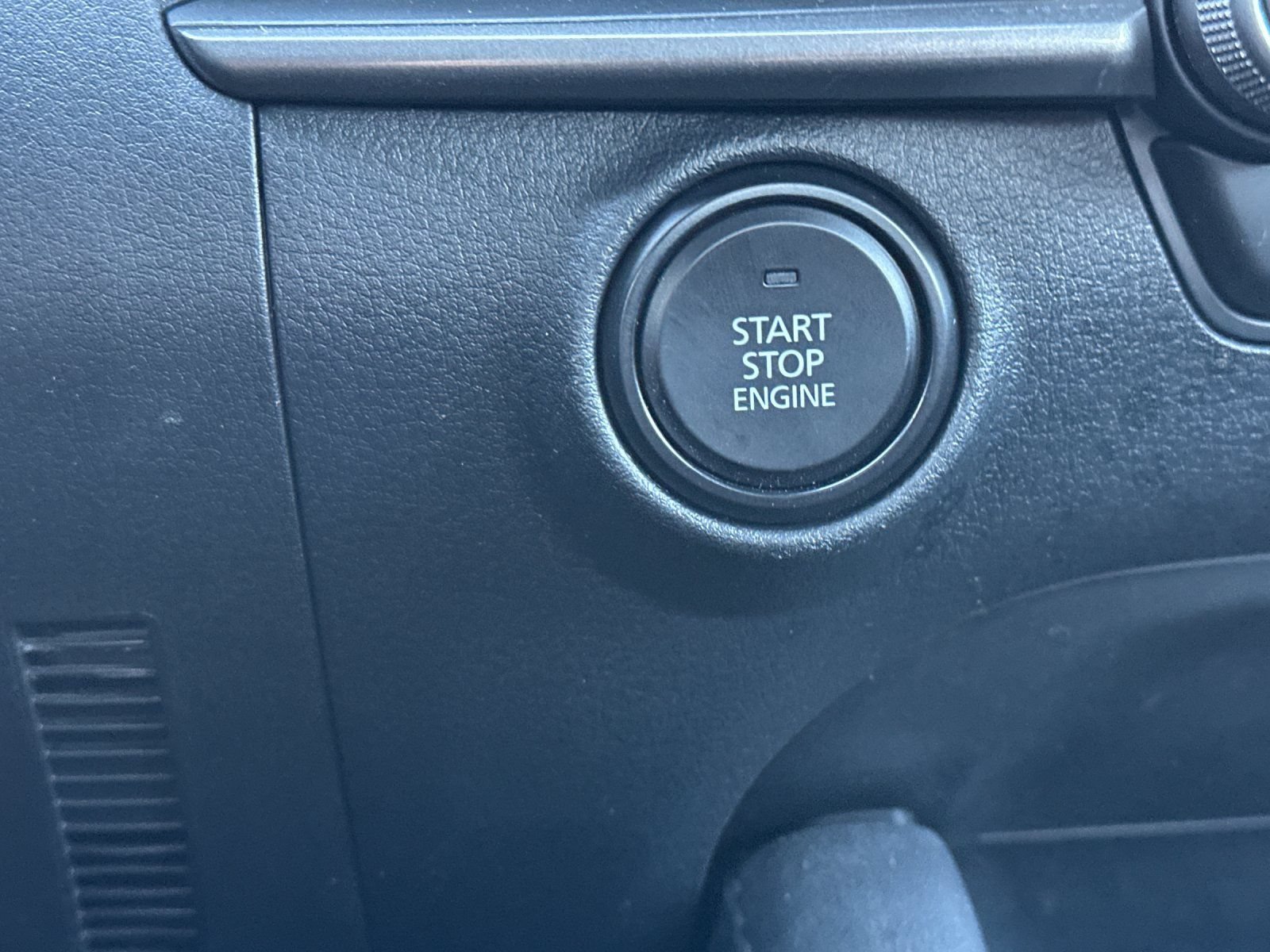 Used 2024 MAZDA MAZDA3 s FWD image 20