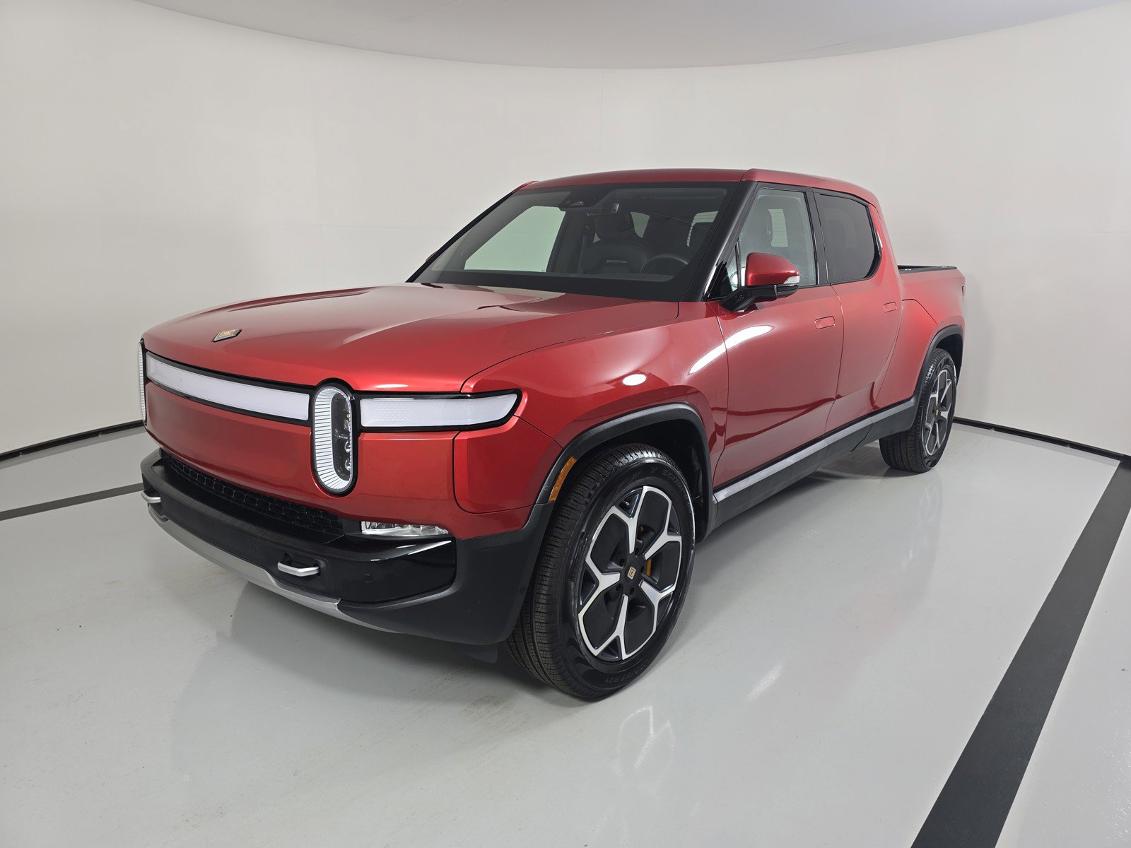 Used 2022 Rivian R1T Adventure AWD/4WD image 1