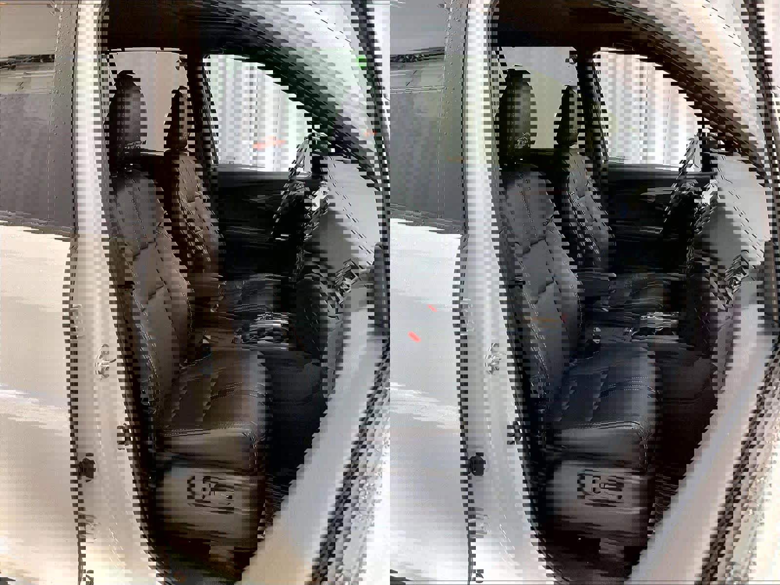 Used 2022 Honda Pilot TrailSport image 11