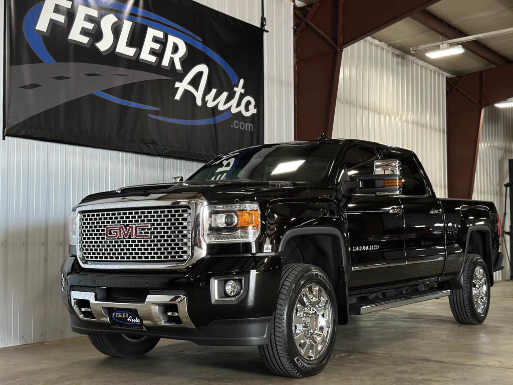 Used 2017 GMC Sierra 2500 Denali w/ Duramax Plus Package image 42