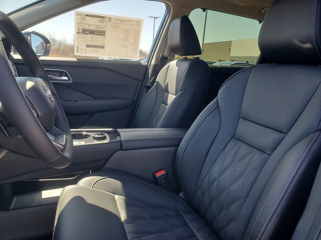 New 2026 Nissan Rogue Platinum AWD/4WD image 10