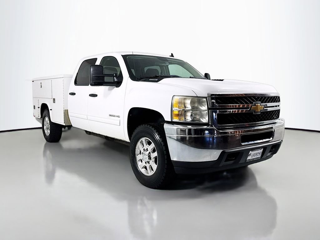 Used 2011 Chevrolet Silverado 3500 LT image 3