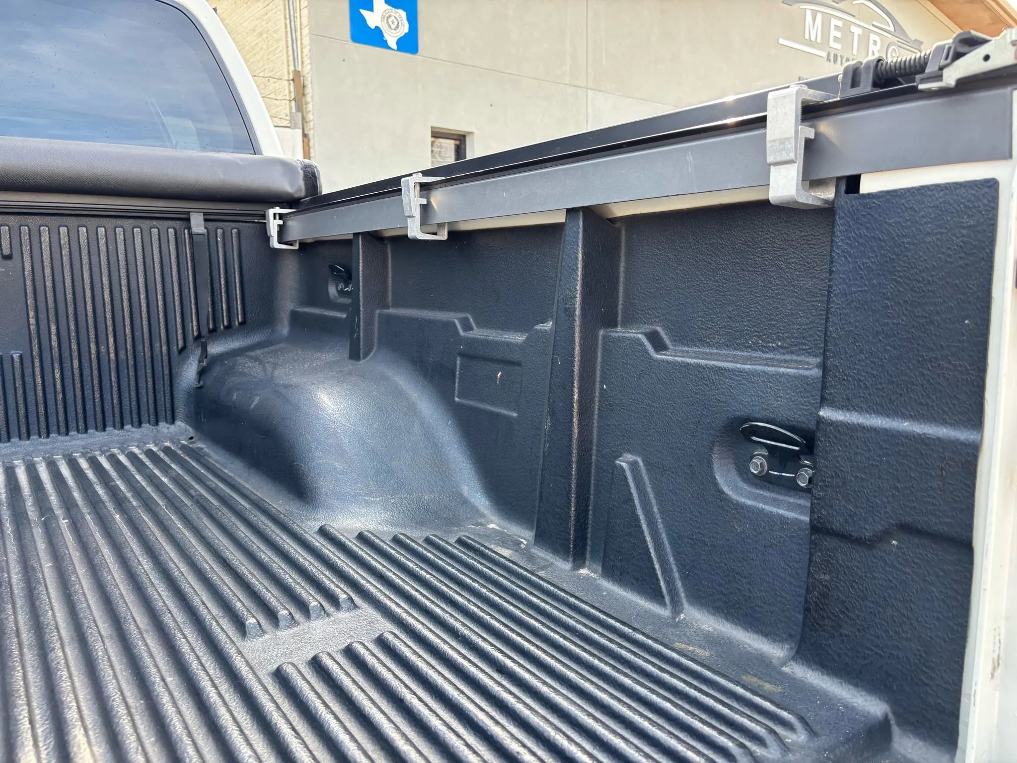 Used 2019 Nissan Frontier Desert Runner image 8