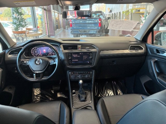 Used 2019 Volkswagen Tiguan SEL image 23