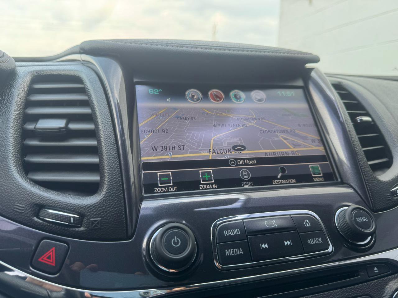 Used 2018 Chevrolet Impala Premier w/ Premier Confidence Package FWD image 45