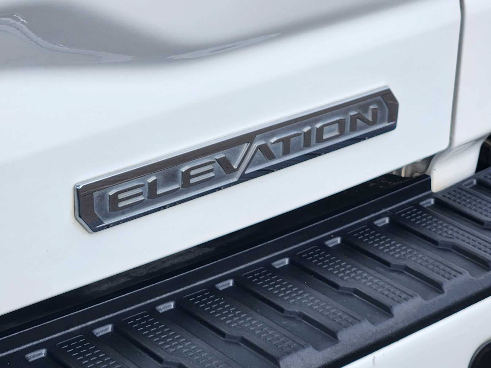 Used 2024 GMC Sierra 1500 Elevation AWD/4WD image 11