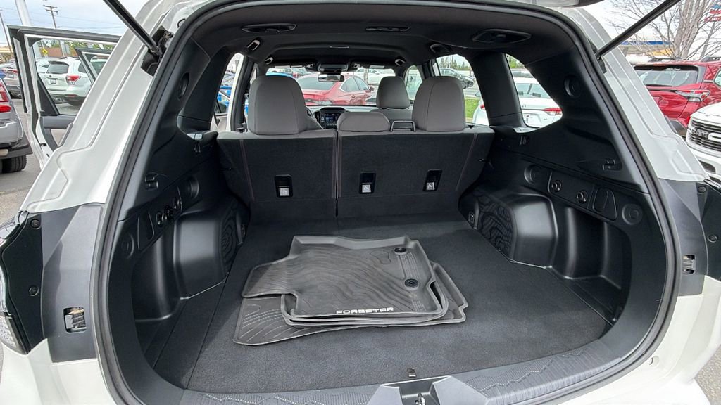 Used 2025 Subaru Forester image 13