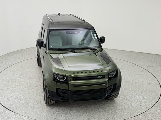 New 2026 Land Rover Defender 110 X-Dynamic SE AWD/4WD image 14