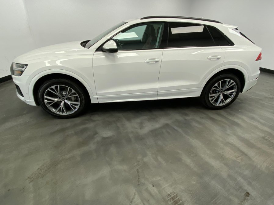 Used 2022 Audi Q8 Premium AWD/4WD image 3