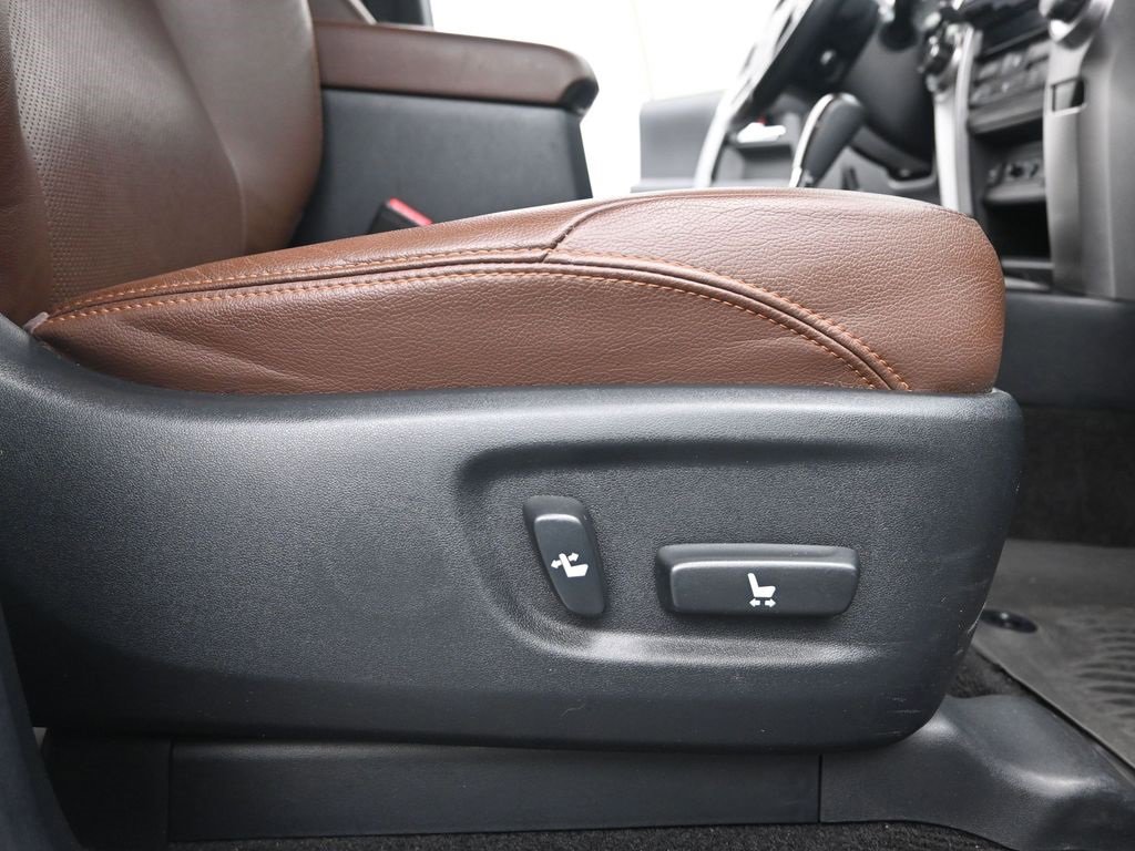 Used 2023 Toyota 4Runner Limited image 12