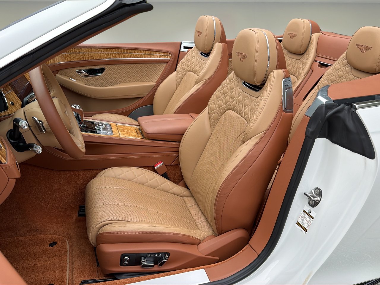 Certified 2023 Bentley Continental GT V8 AWD/4WD image 15