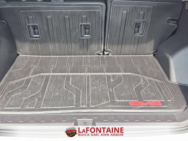 Certified 2024 GMC Terrain Denali w/ Denali Premium Package AWD/4WD image 27