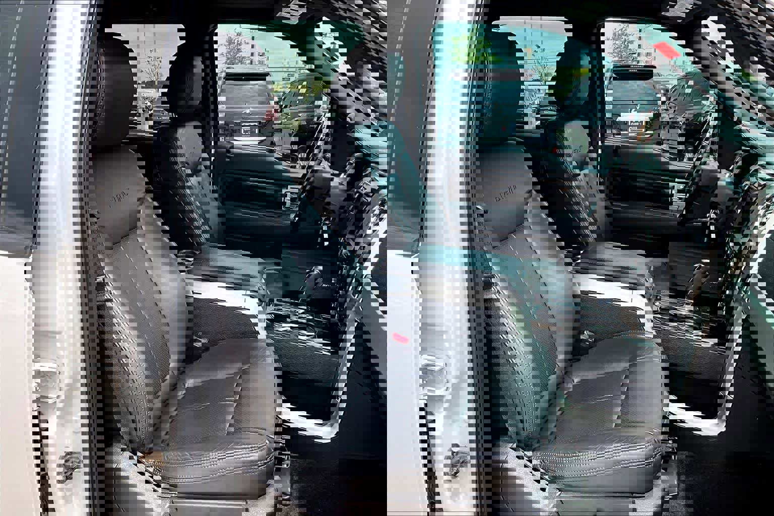 Used 2013 Ford F150 Platinum image 9