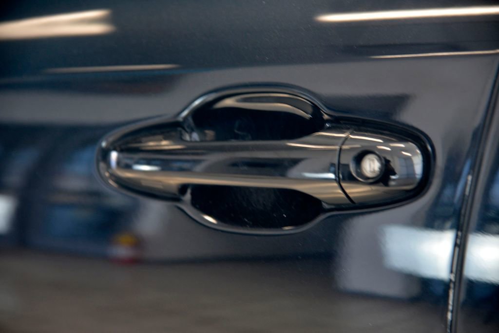 Used 2019 Toyota Highlander XLE image 13