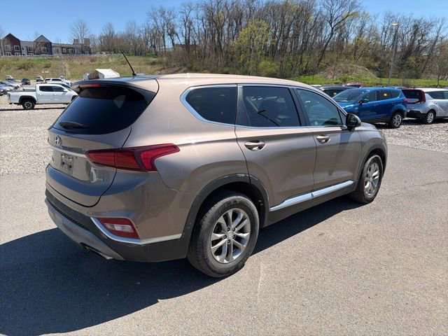 Used 2019 Hyundai Santa Fe SE image 9