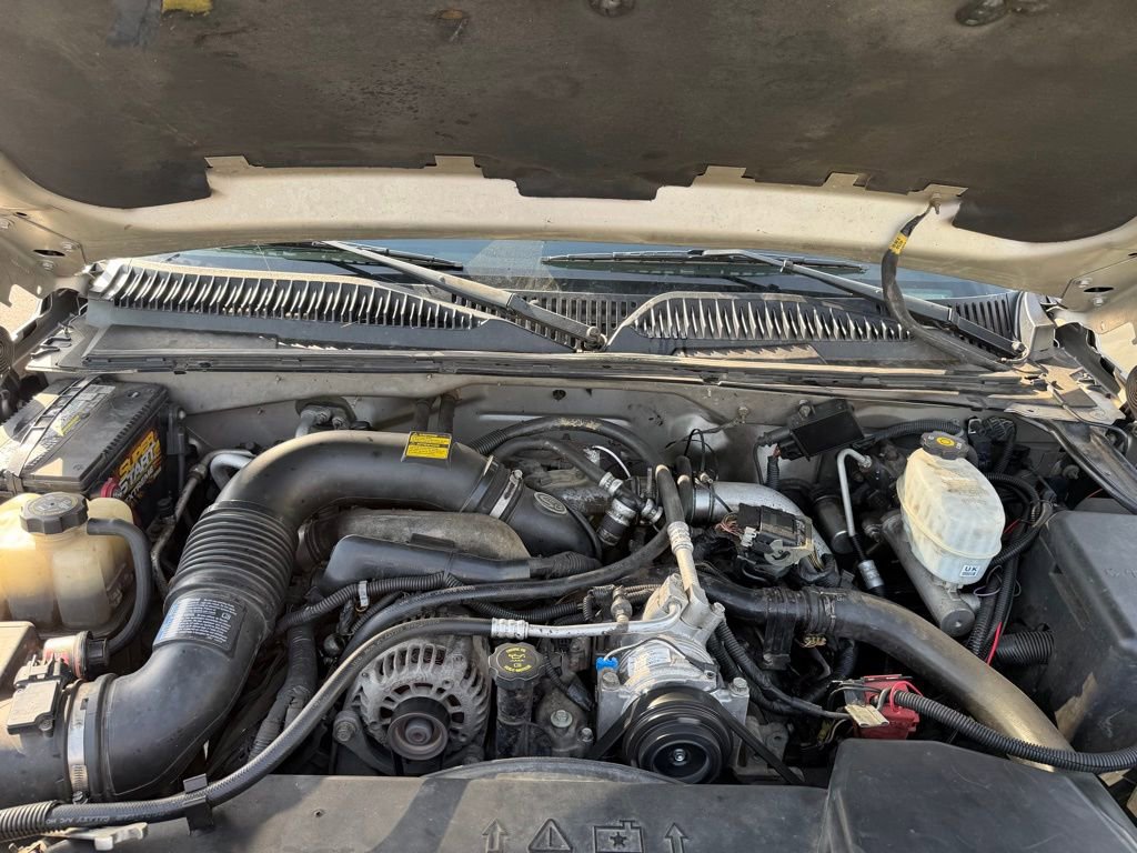 Used 2004 Chevrolet Silverado 2500 LT w/ Heavy-Duty Power Package image 16