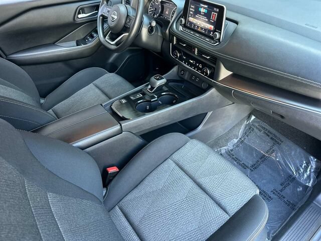 Used 2024 Nissan Rogue SV FWD image 19