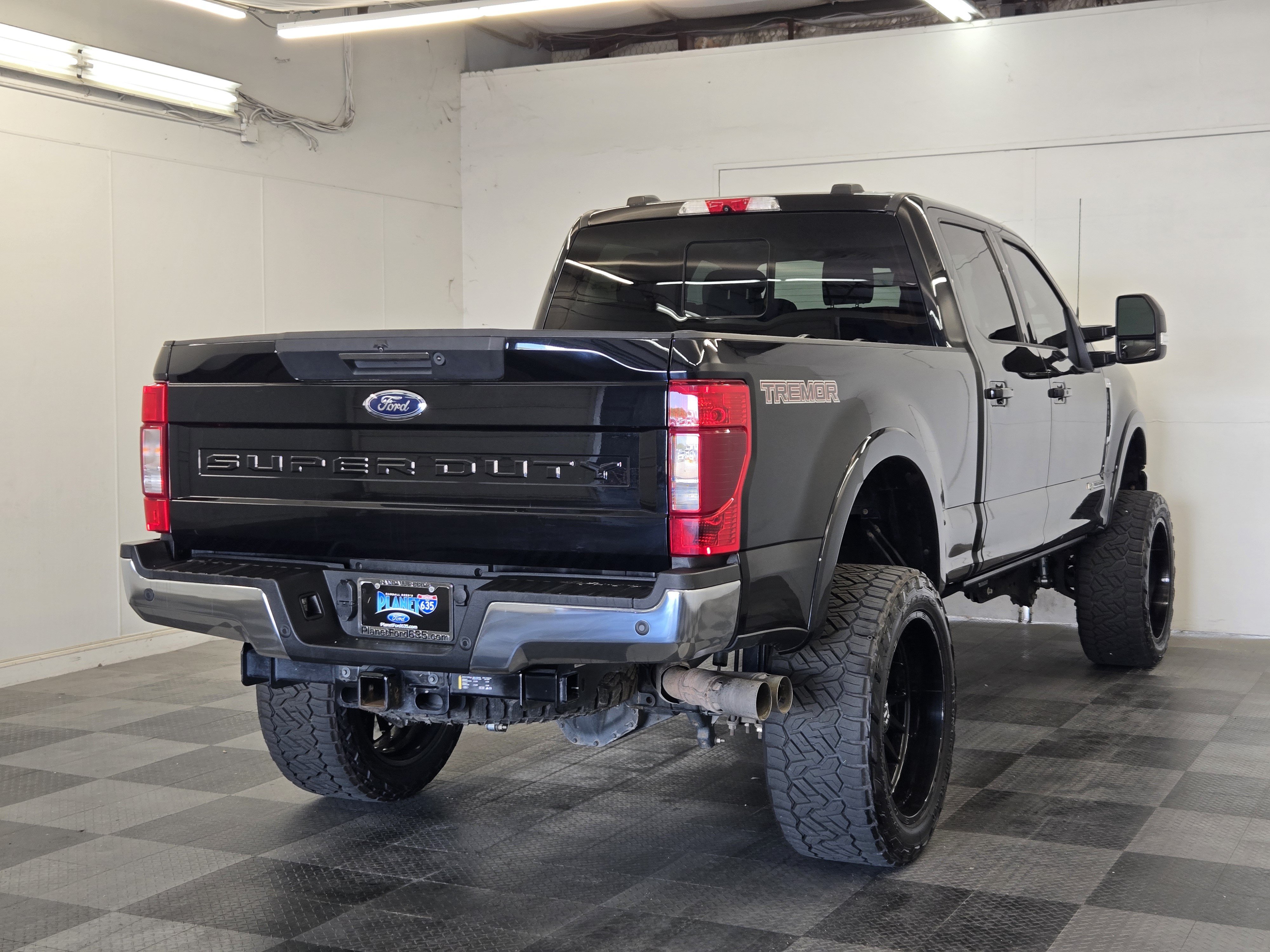 Used 2022 Ford F250 Lariat w/ Tremor Off-Road Package AWD/4WD image 7