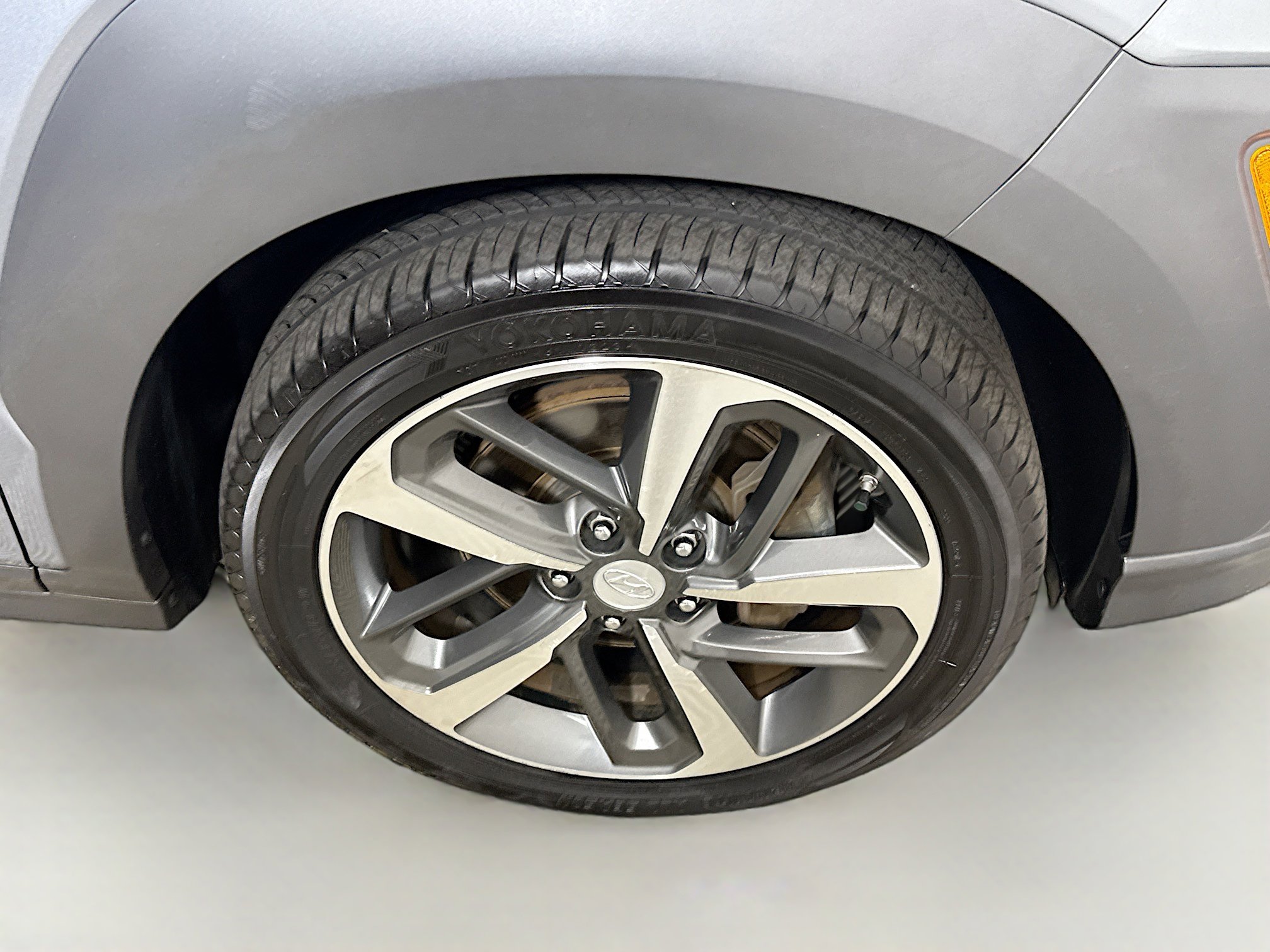 Used 2018 Hyundai Kona Limited image 41