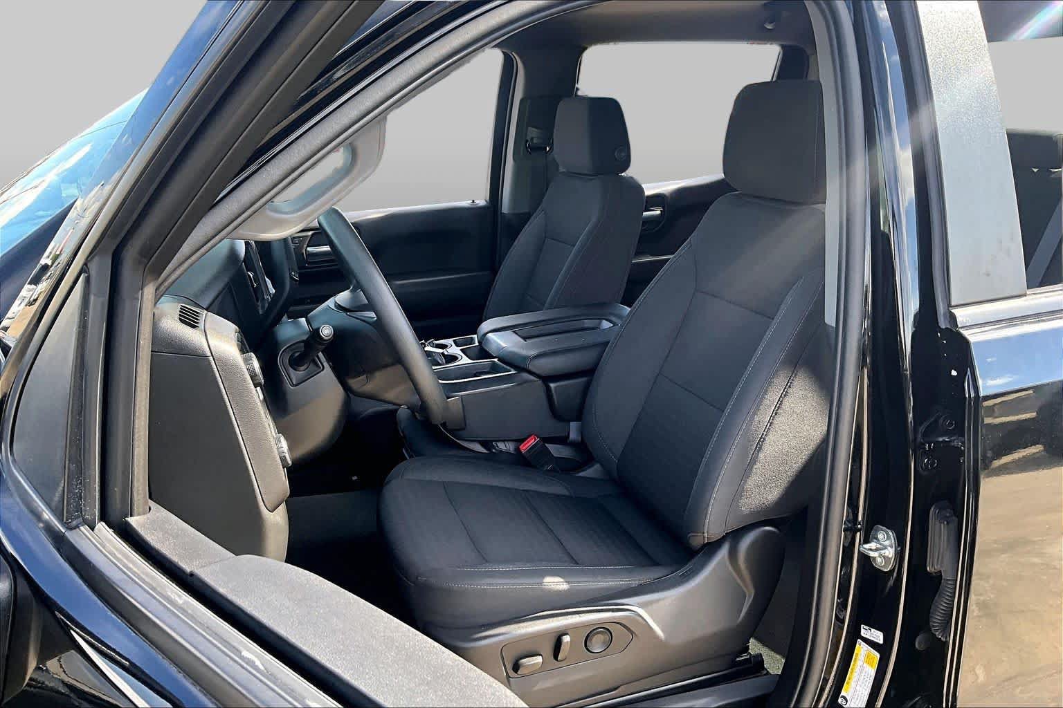 Used 2022 Chevrolet Silverado 1500 Custom AWD/4WD image 7
