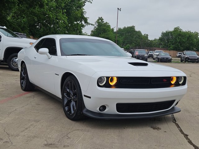 Used 2022 Dodge Challenger R/T w/ Blacktop Package RWD image 3