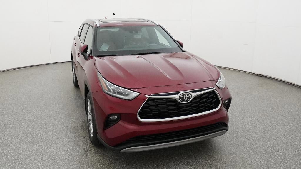 New 2026 Toyota Highlander Platinum AWD/4WD image 14