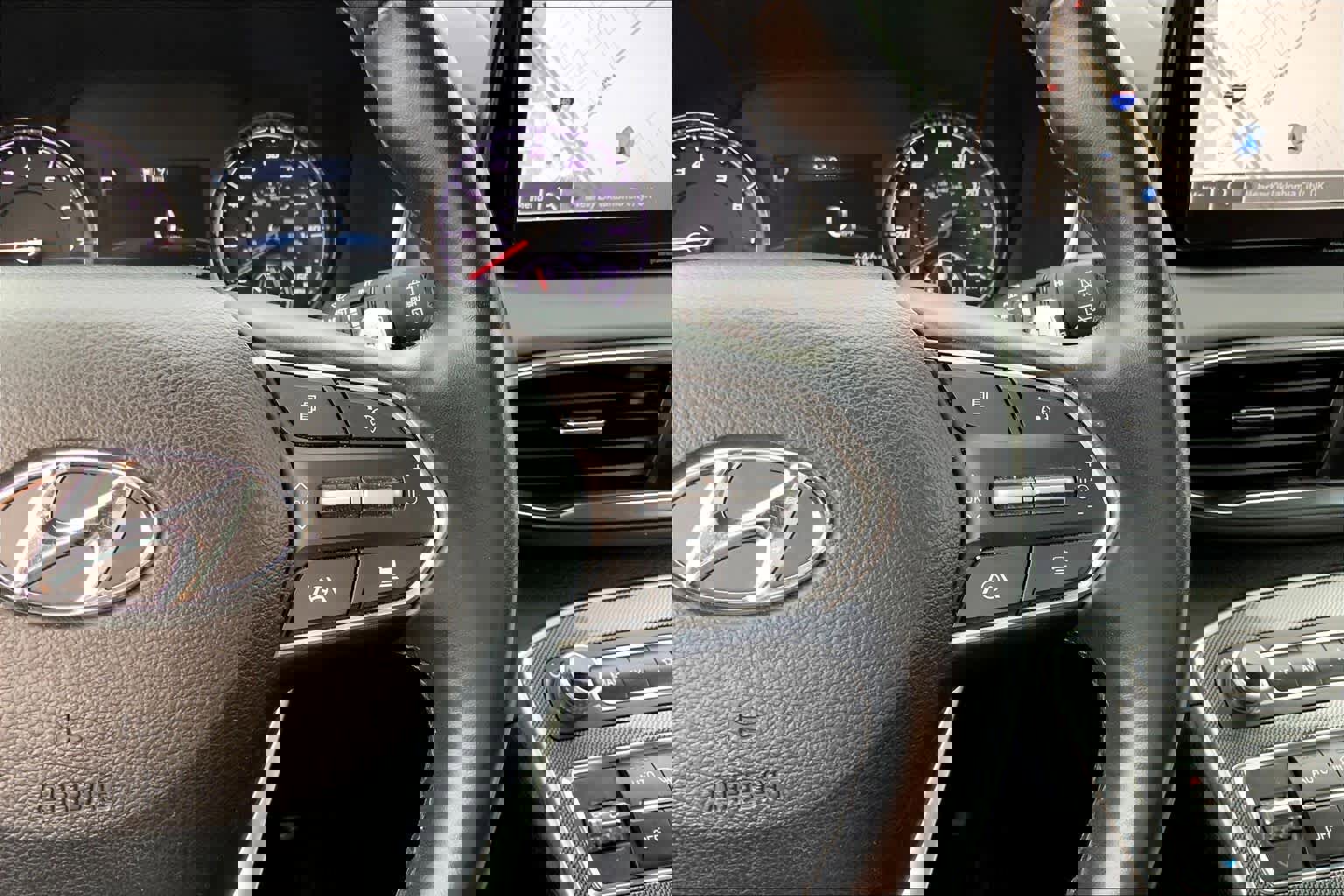 Used 2023 Hyundai Santa Fe SEL image 48