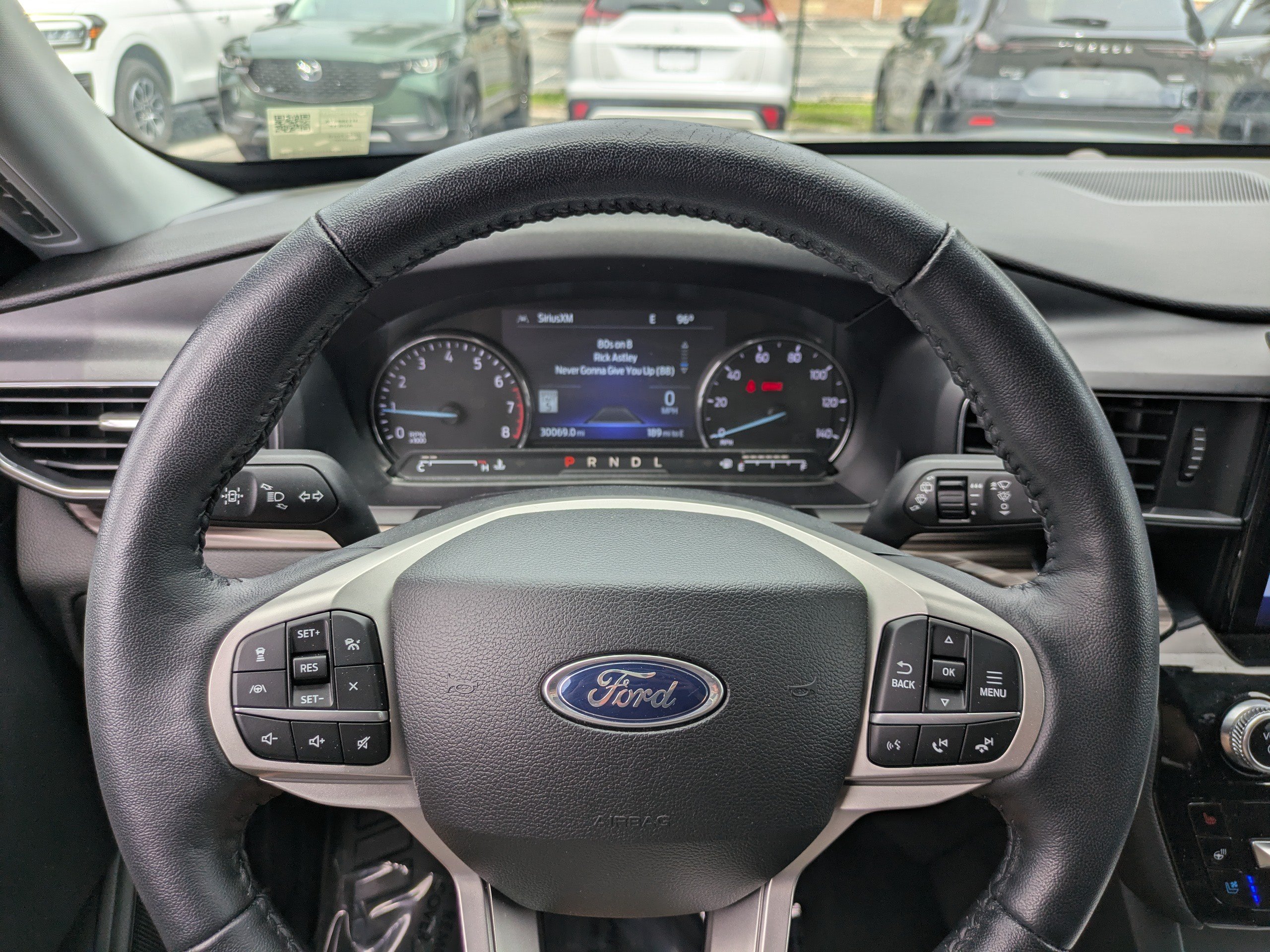 Used 2022 Ford Explorer Limited w/ Limited Technology Package RWD image 24