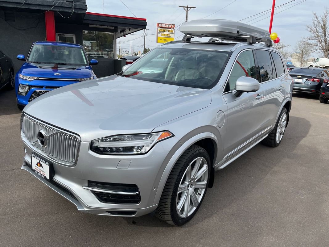 Used 2017 Volvo XC90 T8 Inscription w/ Luxury Package AWD/4WD image 3